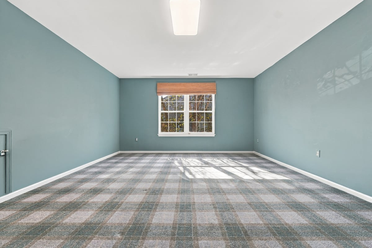 12 Powderhorn Way Allentown NJ 08501