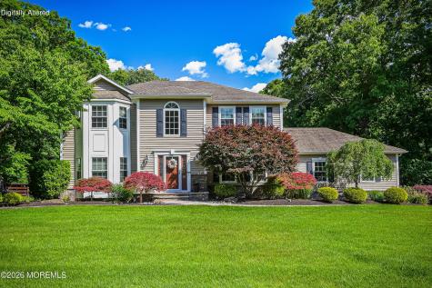 10 Burke Drive Farmingdale NJ 07727
