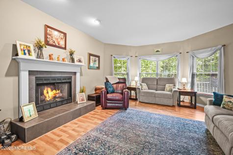 10 Burke Drive Farmingdale NJ 07727