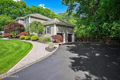 10 Burke Drive Farmingdale NJ 07727
