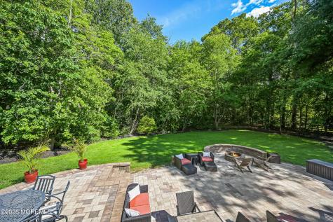 10 Burke Drive Farmingdale NJ 07727