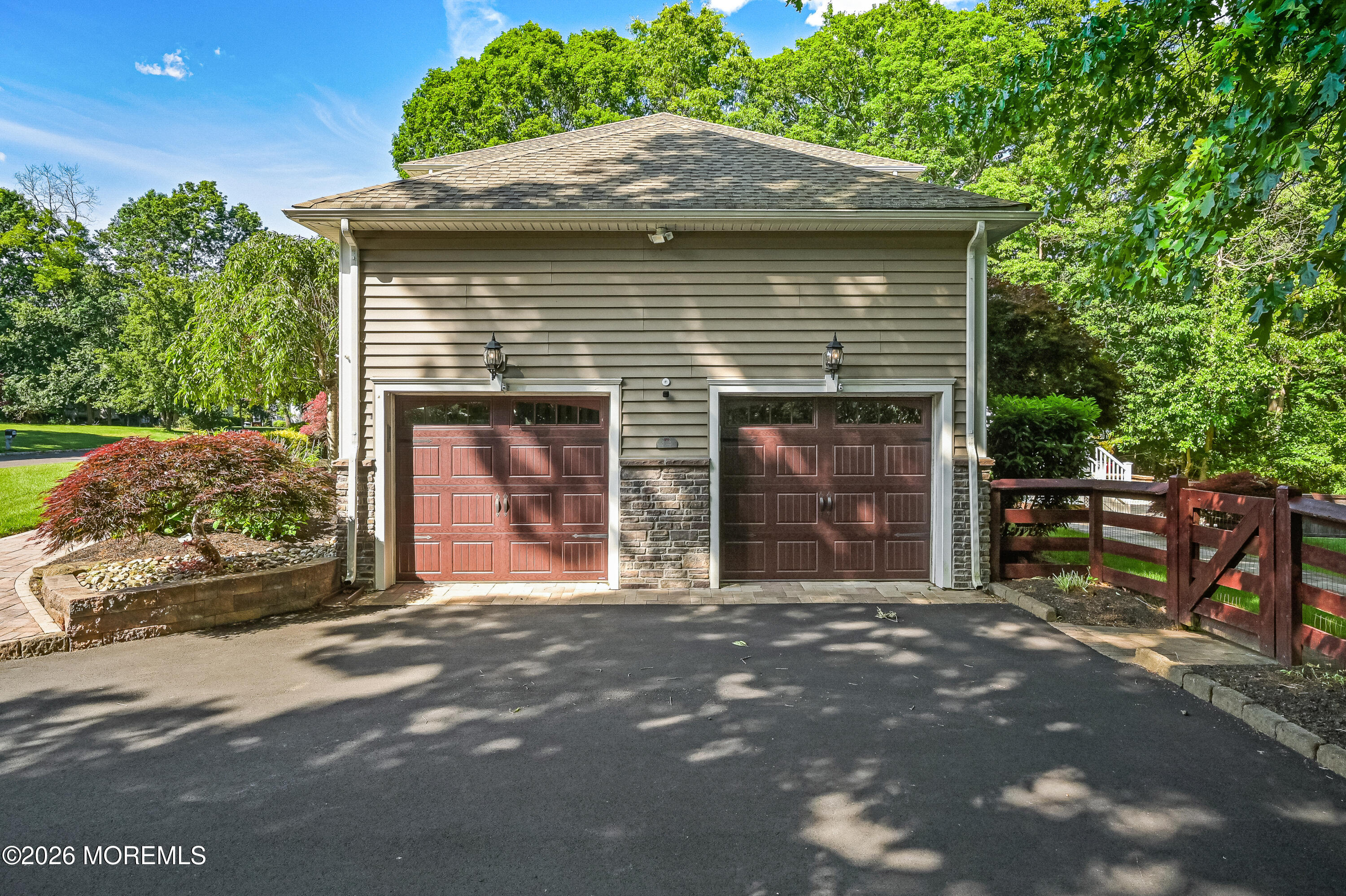10 Burke Drive Farmingdale NJ 07727