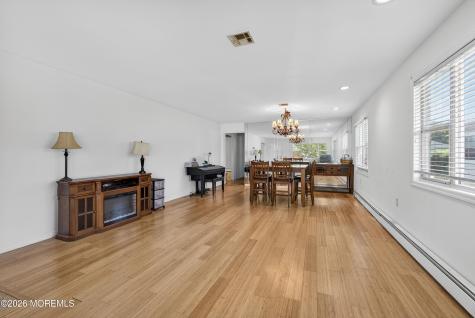 6 Olstins Court Toms River NJ 08757