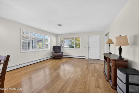 6 Olstins Court Toms River NJ 08757