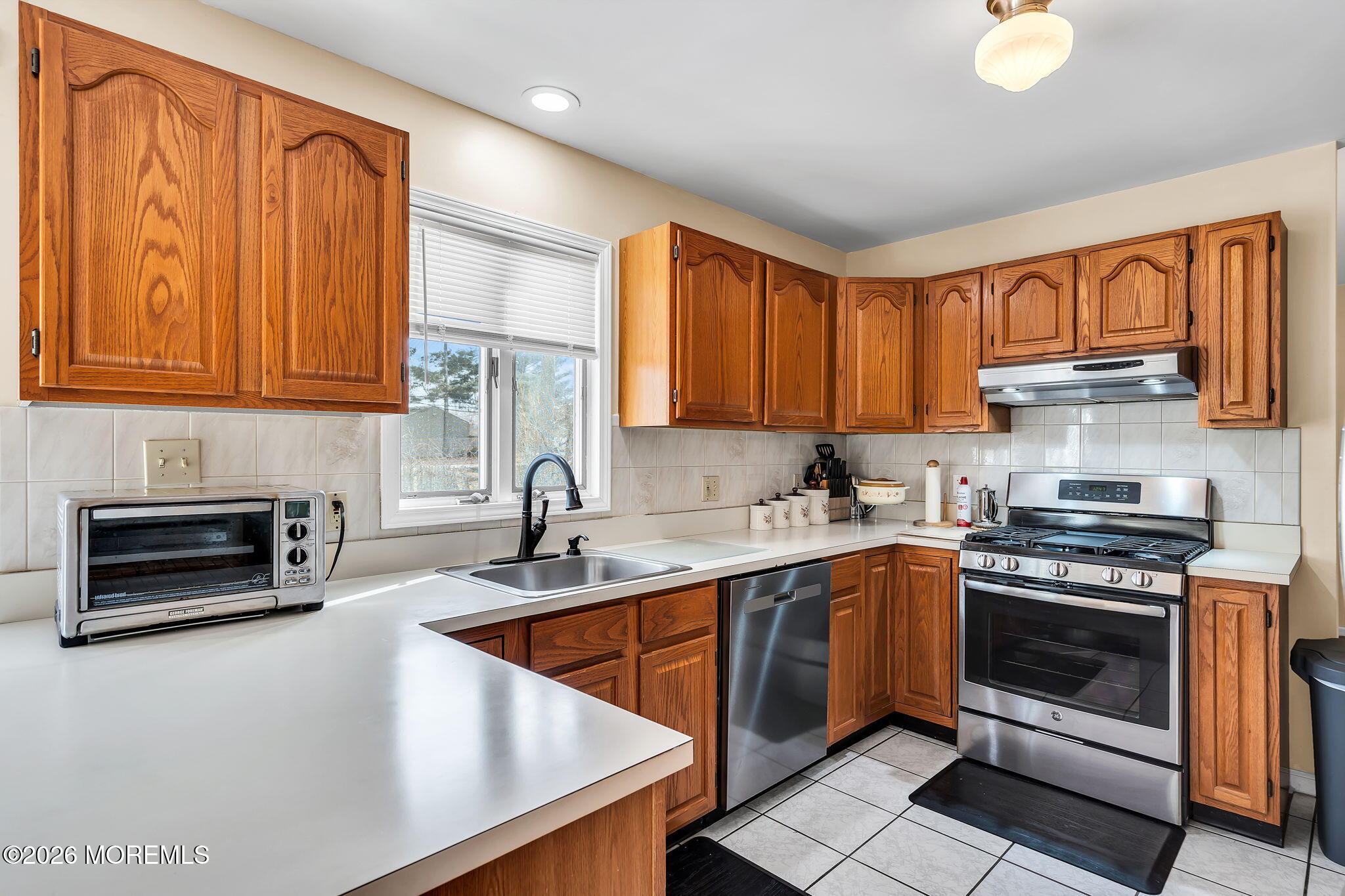 641 Ship Avenue Beachwood NJ 08722