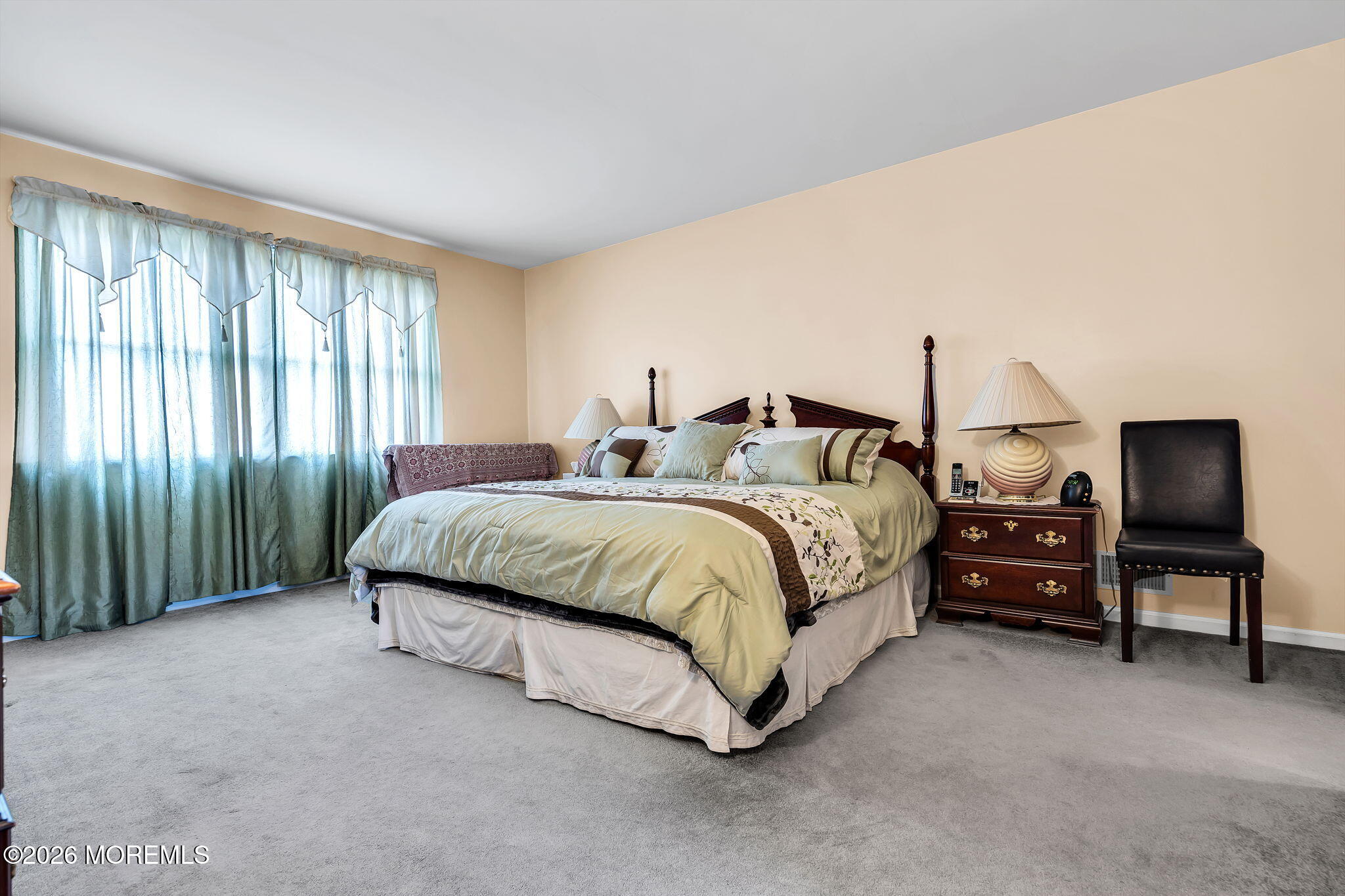 641 Ship Avenue Beachwood NJ 08722