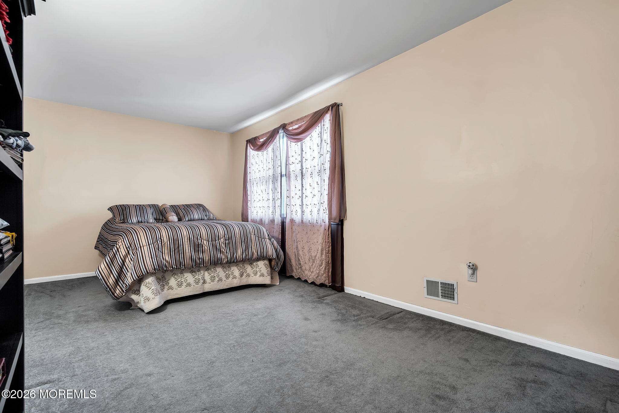 641 Ship Avenue Beachwood NJ 08722