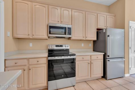 24 Greenways Lane Lakewood NJ 08701