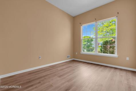 24 Greenways Lane Lakewood NJ 08701
