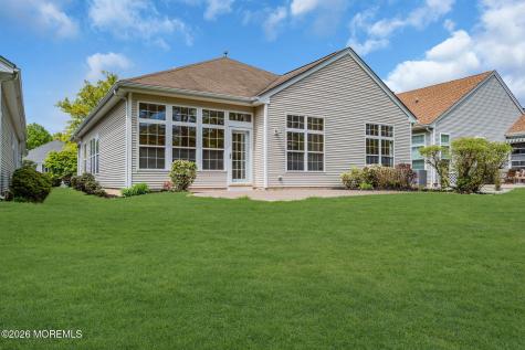 24 Greenways Lane Lakewood NJ 08701