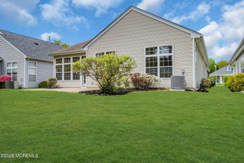24 Greenways Lane Lakewood NJ 08701