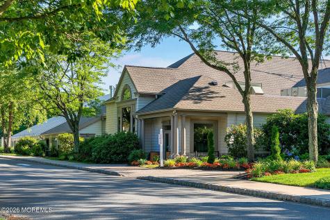 24 Greenways Lane Lakewood NJ 08701