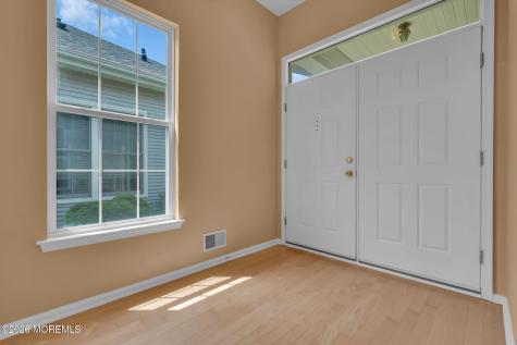 24 Greenways Lane Lakewood NJ 08701