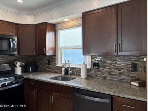 550 Crestview Terrace Point Pleasant NJ 08742