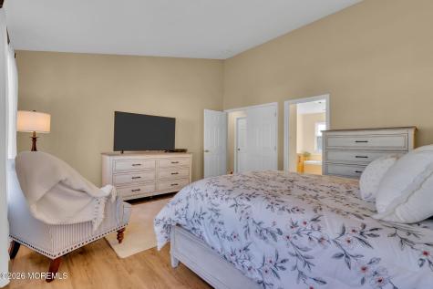 18 Gristmill Road Howell NJ 07731