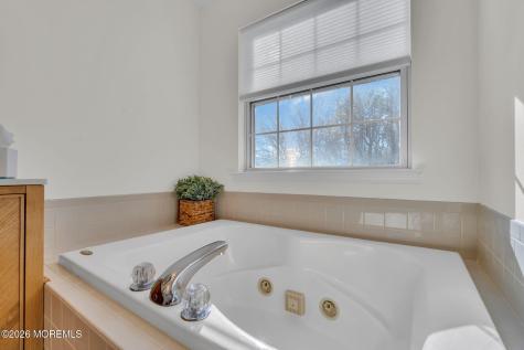 18 Gristmill Road Howell NJ 07731