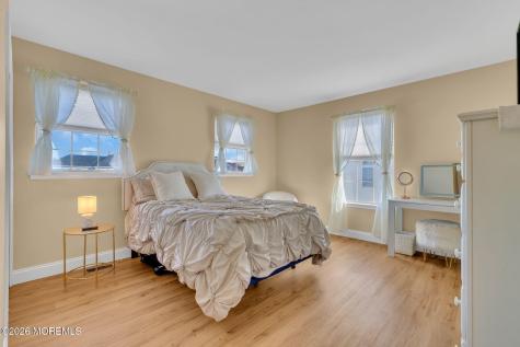 18 Gristmill Road Howell NJ 07731