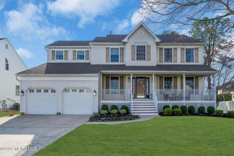 18 Gristmill Road Howell NJ 07731