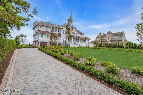 1581 Ocean Avenue Mantoloking NJ 08738