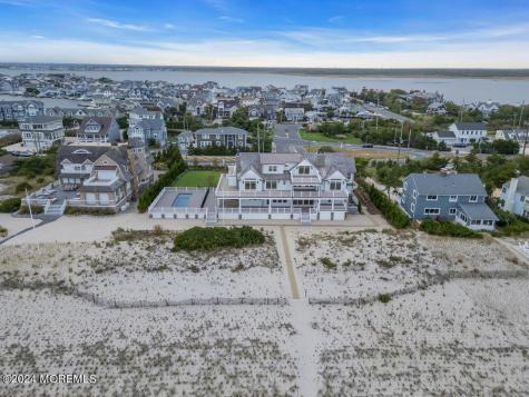 1581 Ocean Avenue Mantoloking NJ 08738
