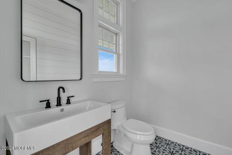 1581 Ocean Avenue Mantoloking NJ 08738