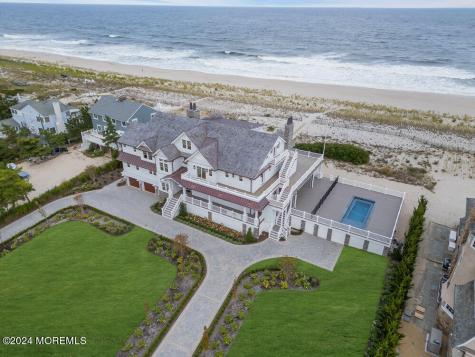 1581 Ocean Avenue Mantoloking NJ 08738