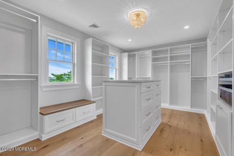 1581 Ocean Avenue Mantoloking NJ 08738