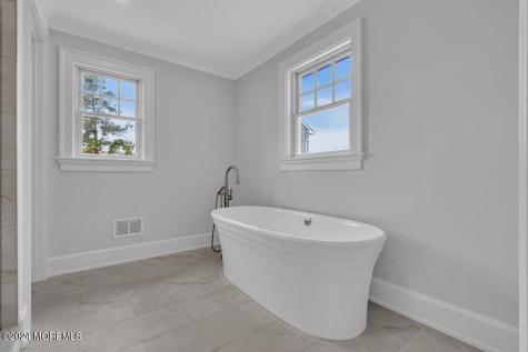 1581 Ocean Avenue Mantoloking NJ 08738