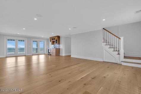 1581 Ocean Avenue Mantoloking NJ 08738