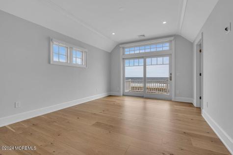 1581 Ocean Avenue Mantoloking NJ 08738
