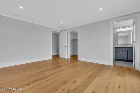 1581 Ocean Avenue Mantoloking NJ 08738