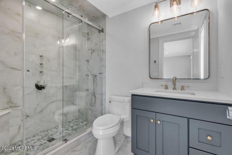 1581 Ocean Avenue Mantoloking NJ 08738