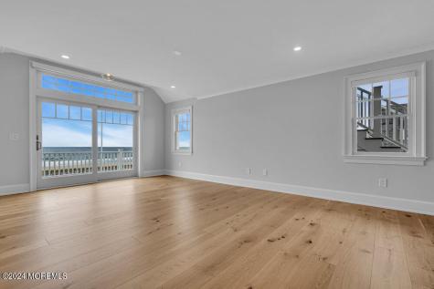 1581 Ocean Avenue Mantoloking NJ 08738