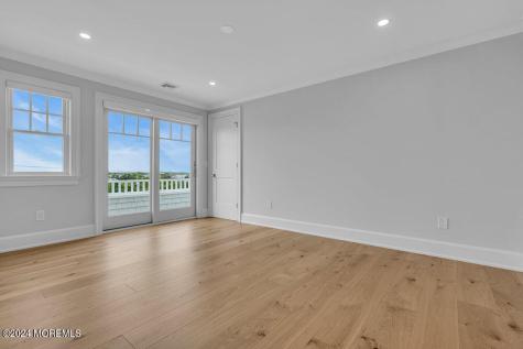 1581 Ocean Avenue Mantoloking NJ 08738