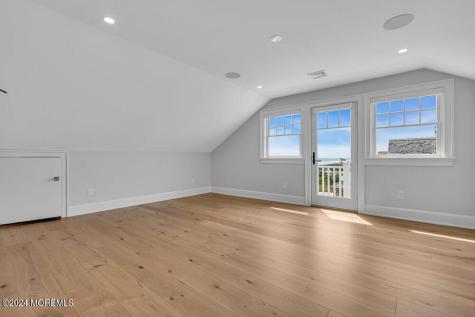 1581 Ocean Avenue Mantoloking NJ 08738