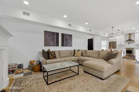 345 Meinzer Street Aberdeen NJ 07721