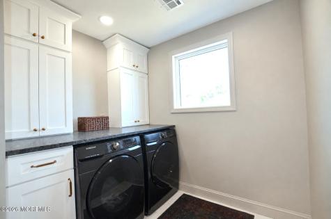 345 Meinzer Street Aberdeen NJ 07721