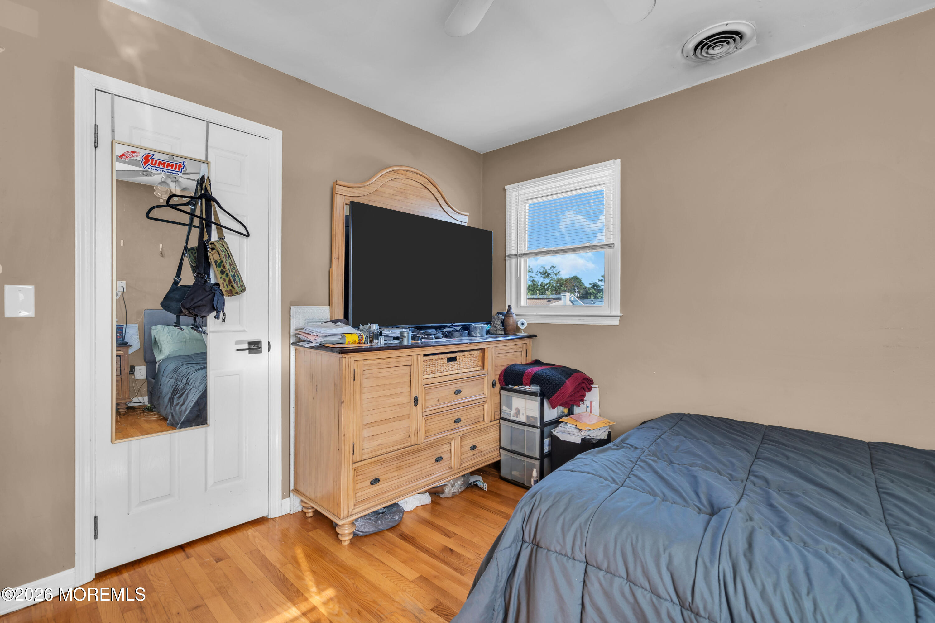 853 Spray Avenue Beachwood NJ 08722