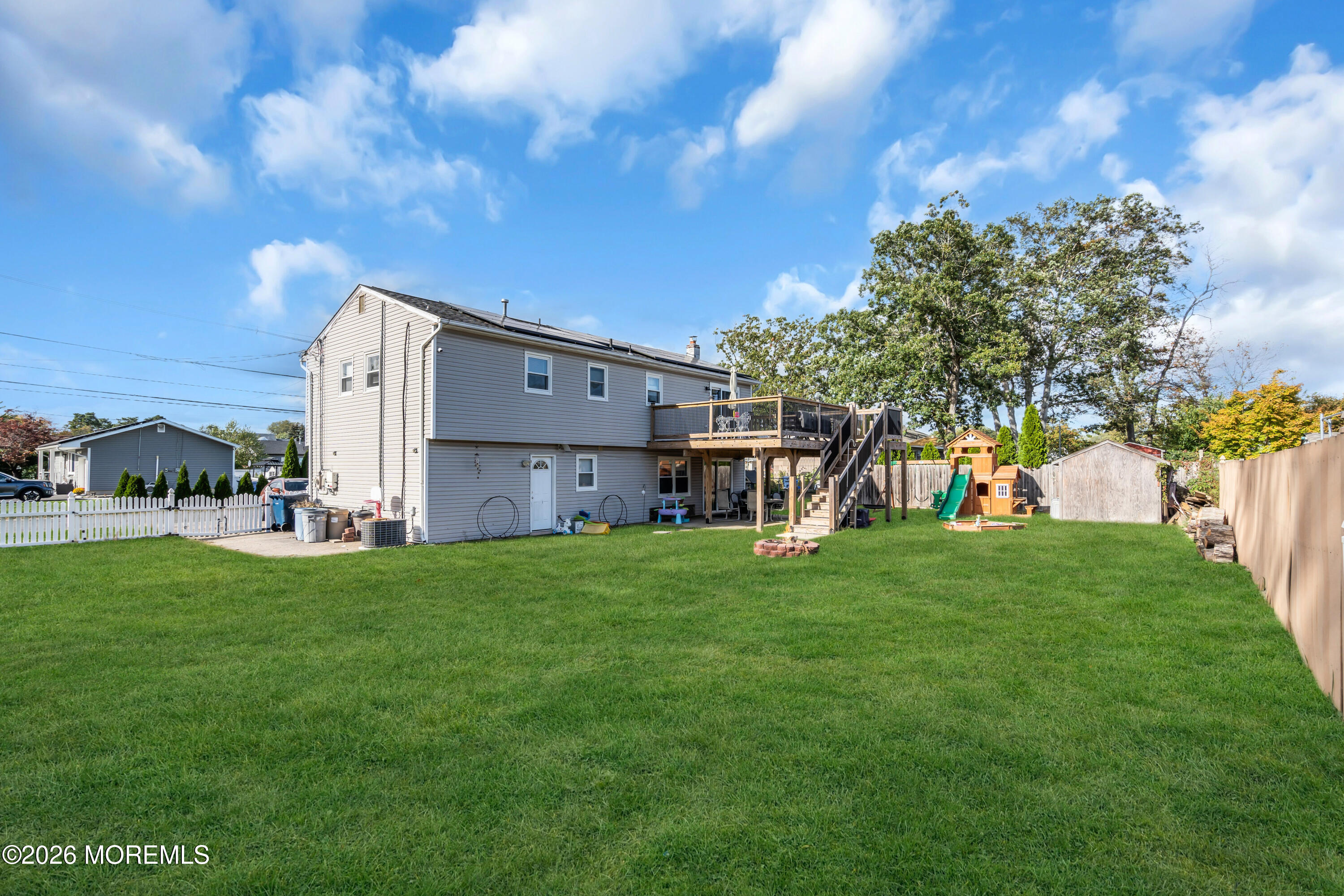 853 Spray Avenue Beachwood NJ 08722