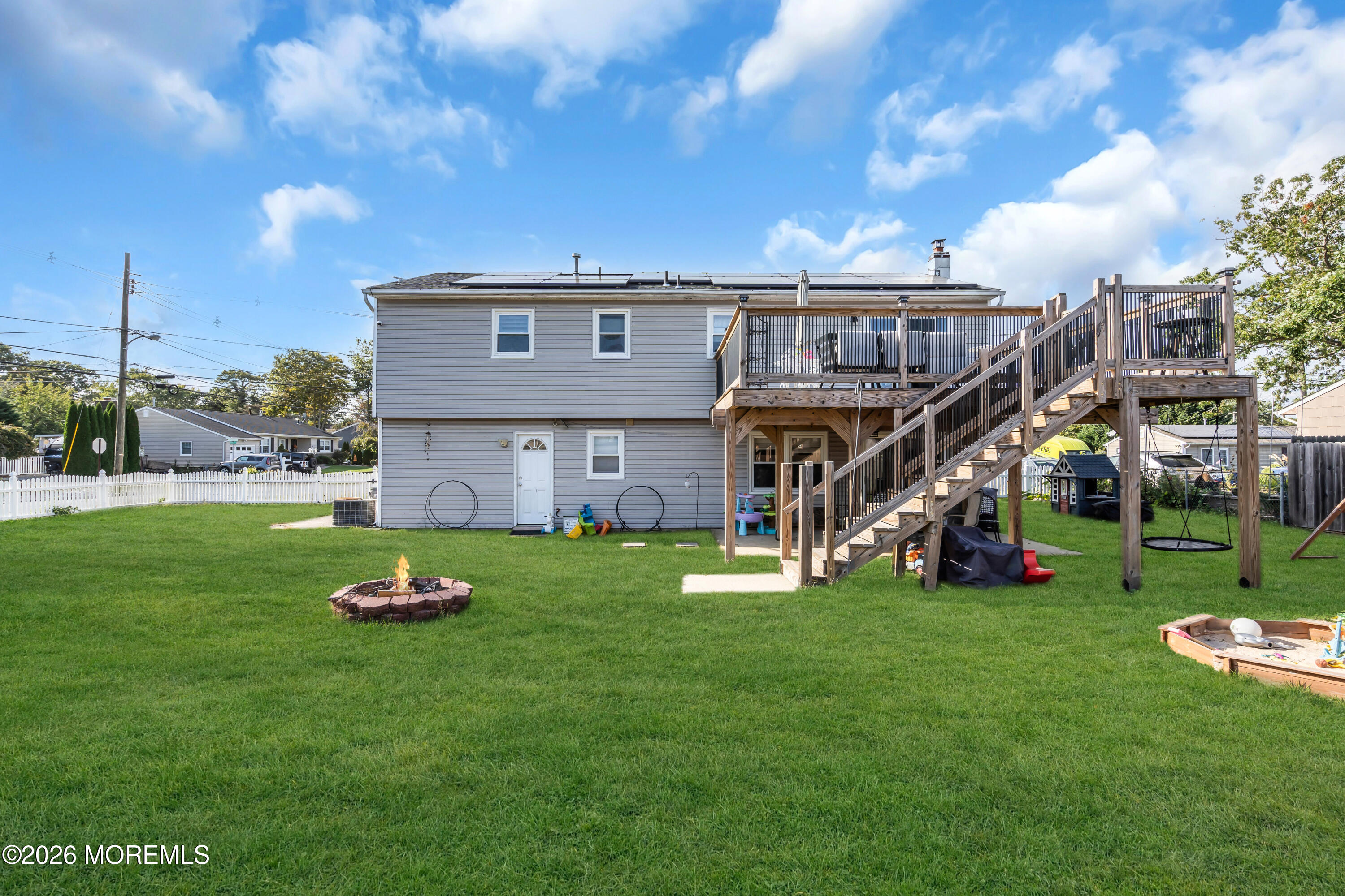853 Spray Avenue Beachwood NJ 08722