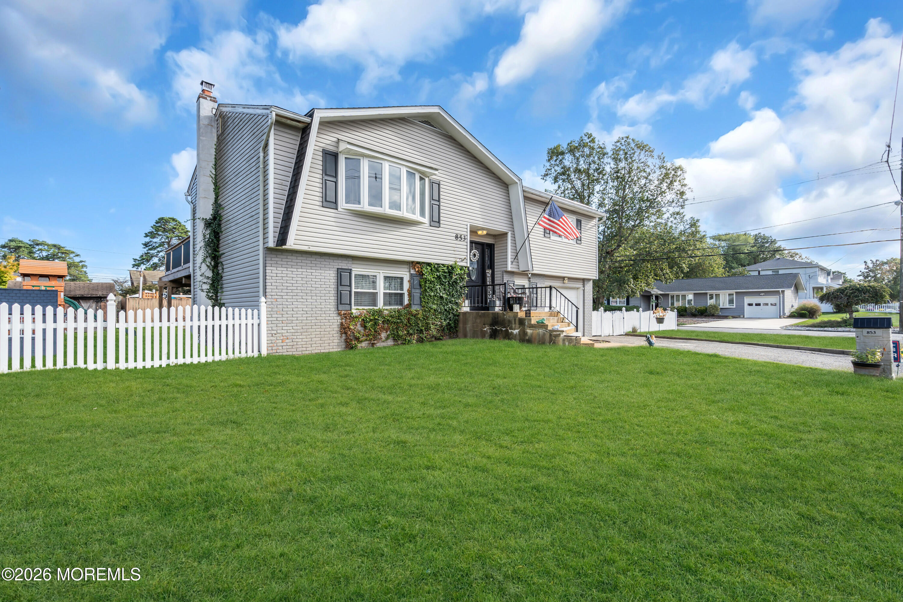 853 Spray Avenue Beachwood NJ 08722
