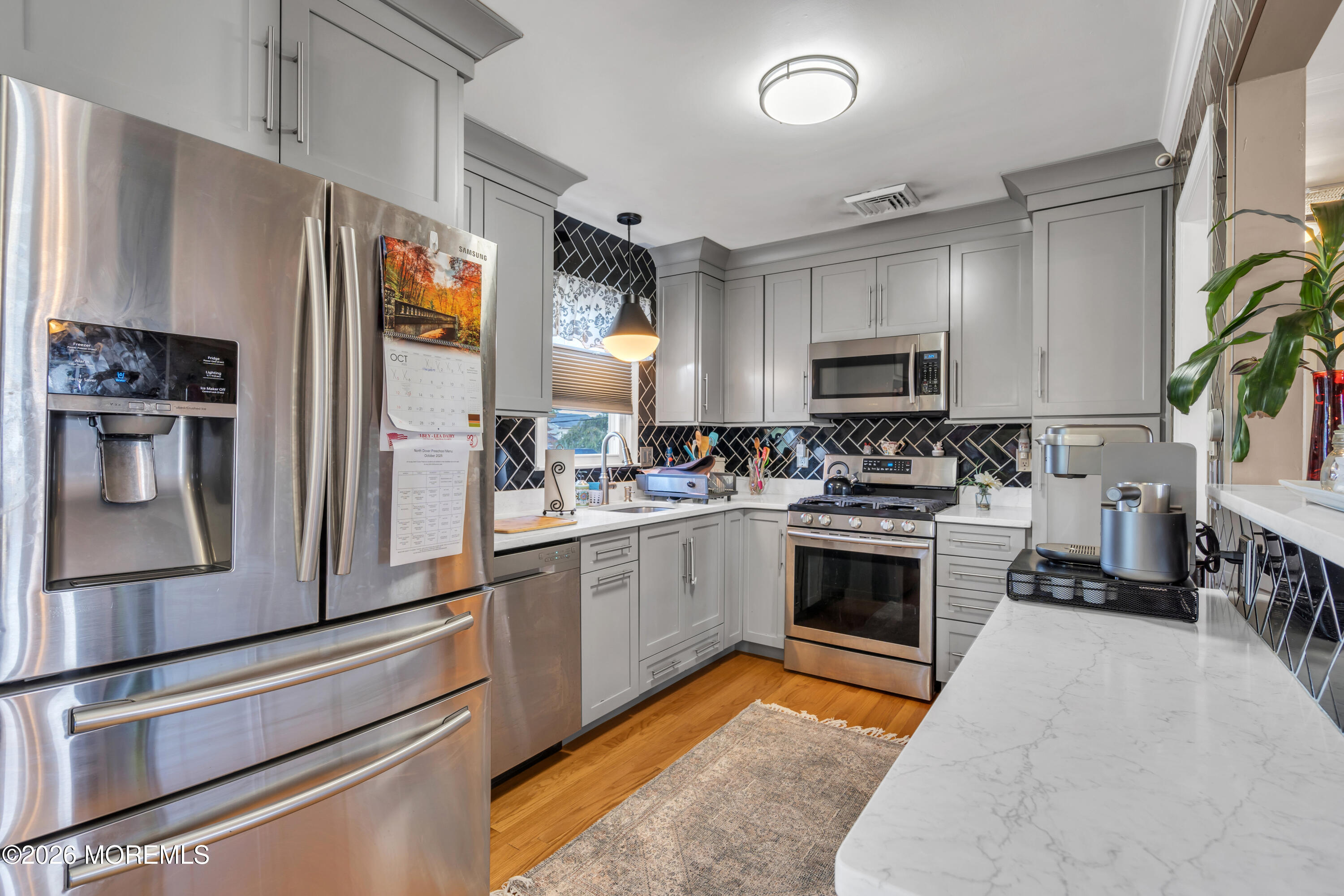853 Spray Avenue Beachwood NJ 08722