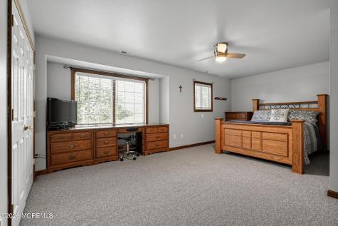 135 Holmes Mill Road Cream Ridge NJ 08514