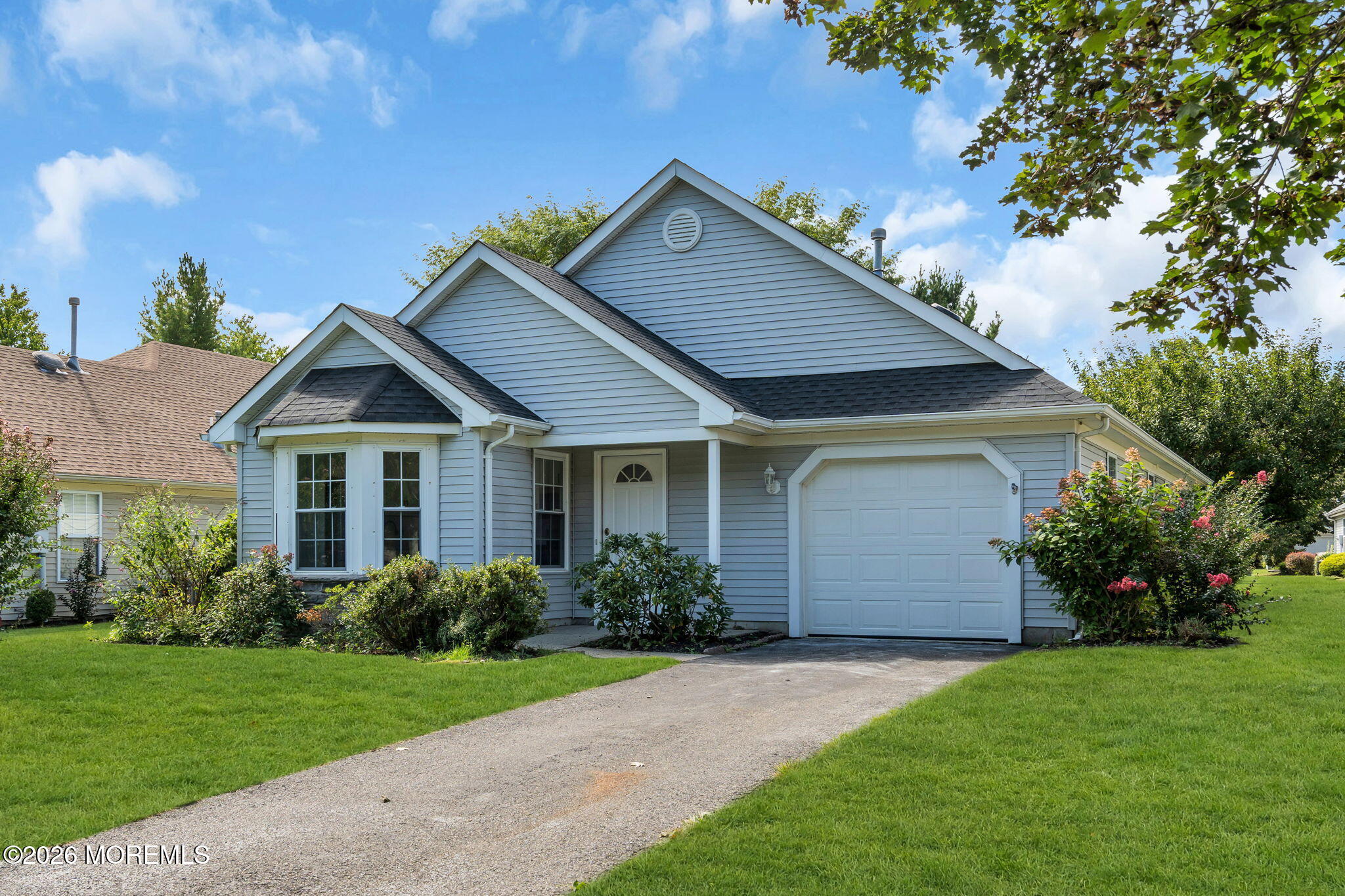 4 Oakmont Road Lakewood NJ 08701