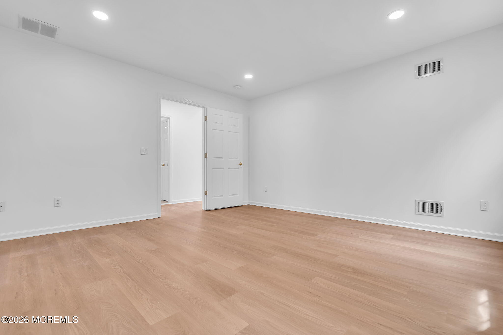 4 Oakmont Road Lakewood NJ 08701
