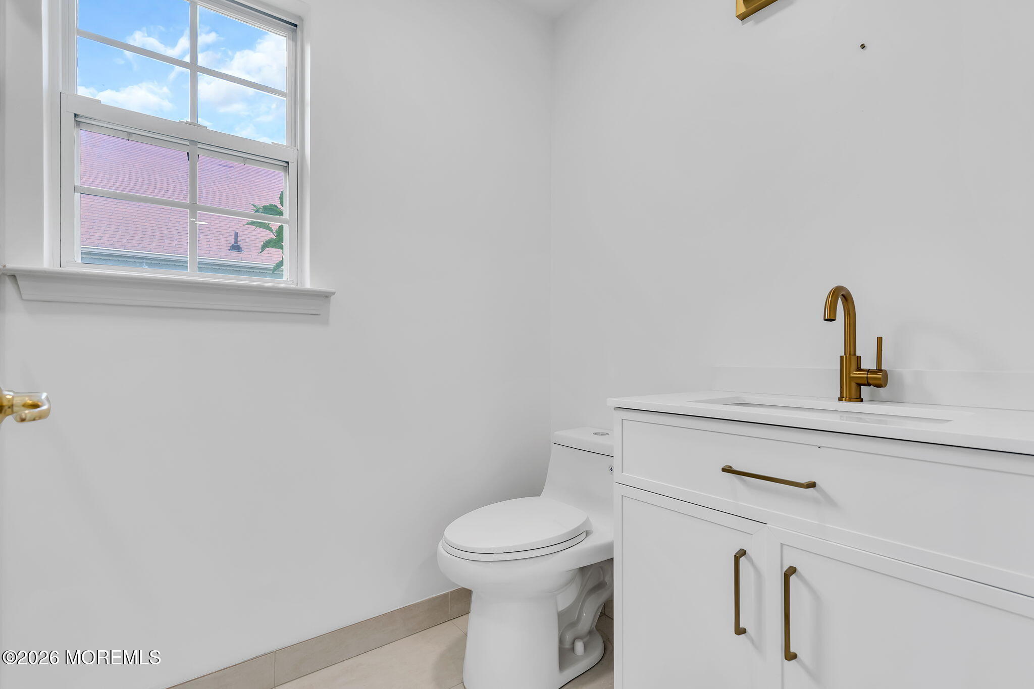 4 Oakmont Road Lakewood NJ 08701