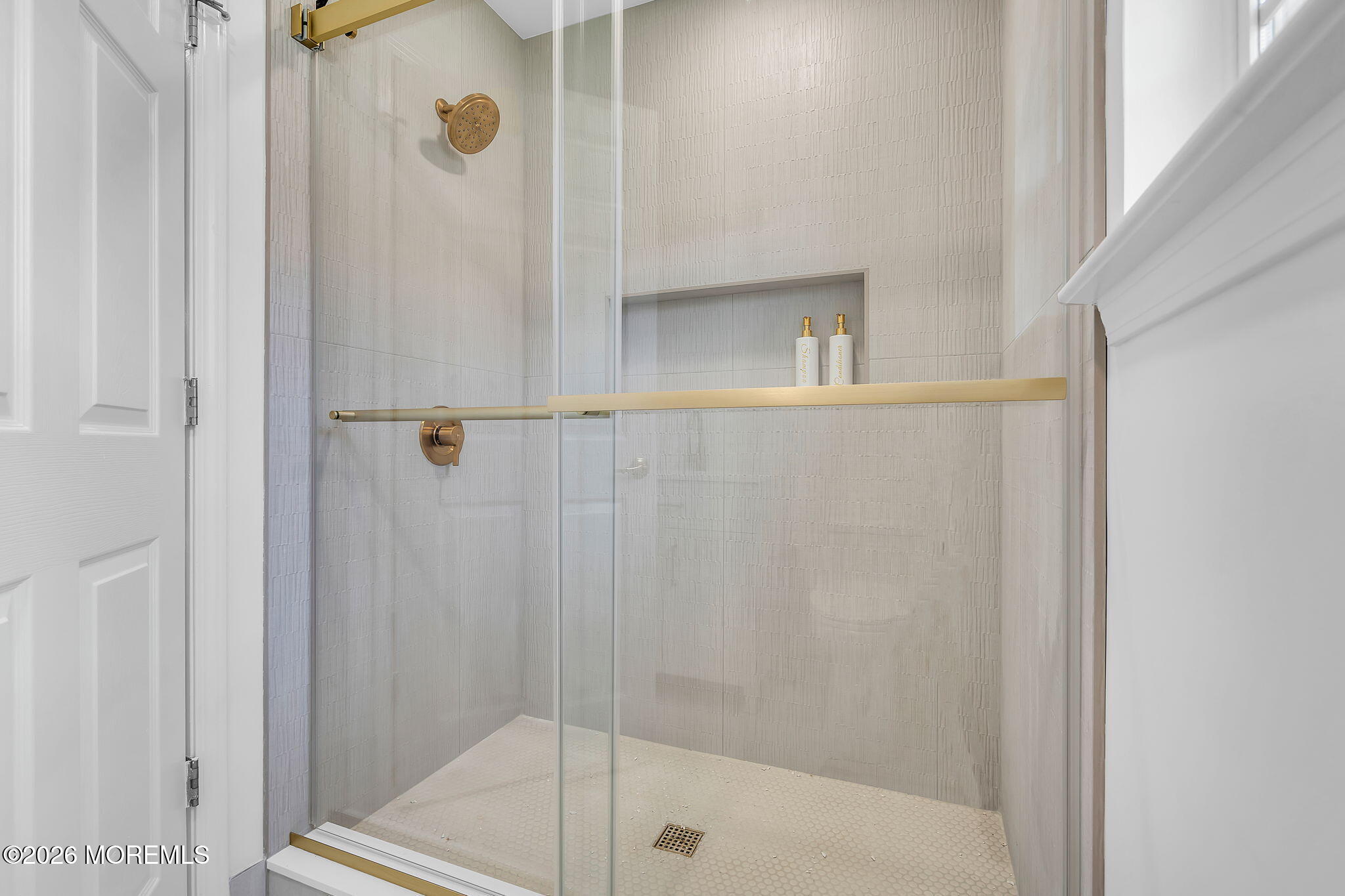 4 Oakmont Road Lakewood NJ 08701