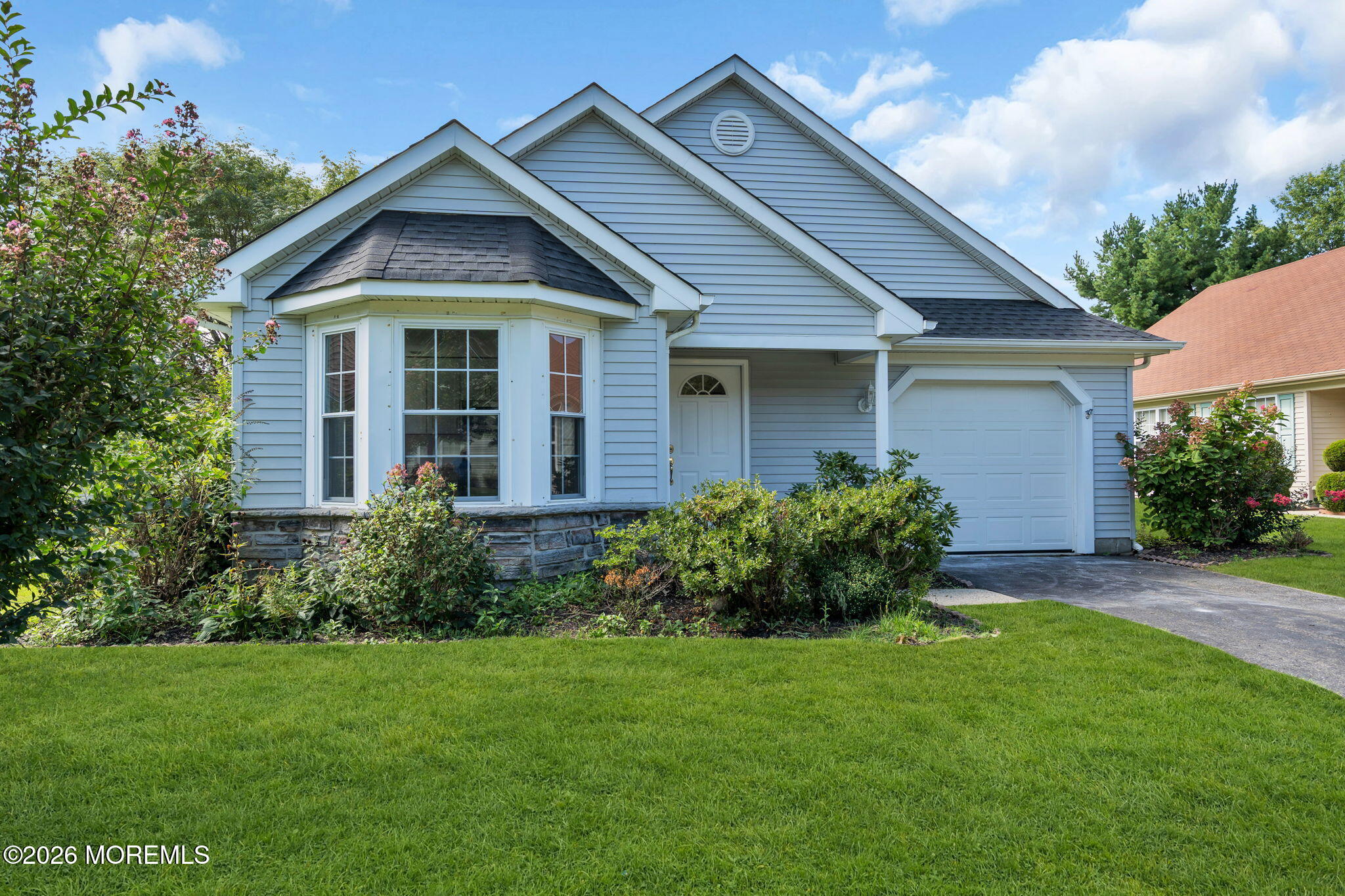 4 Oakmont Road Lakewood NJ 08701