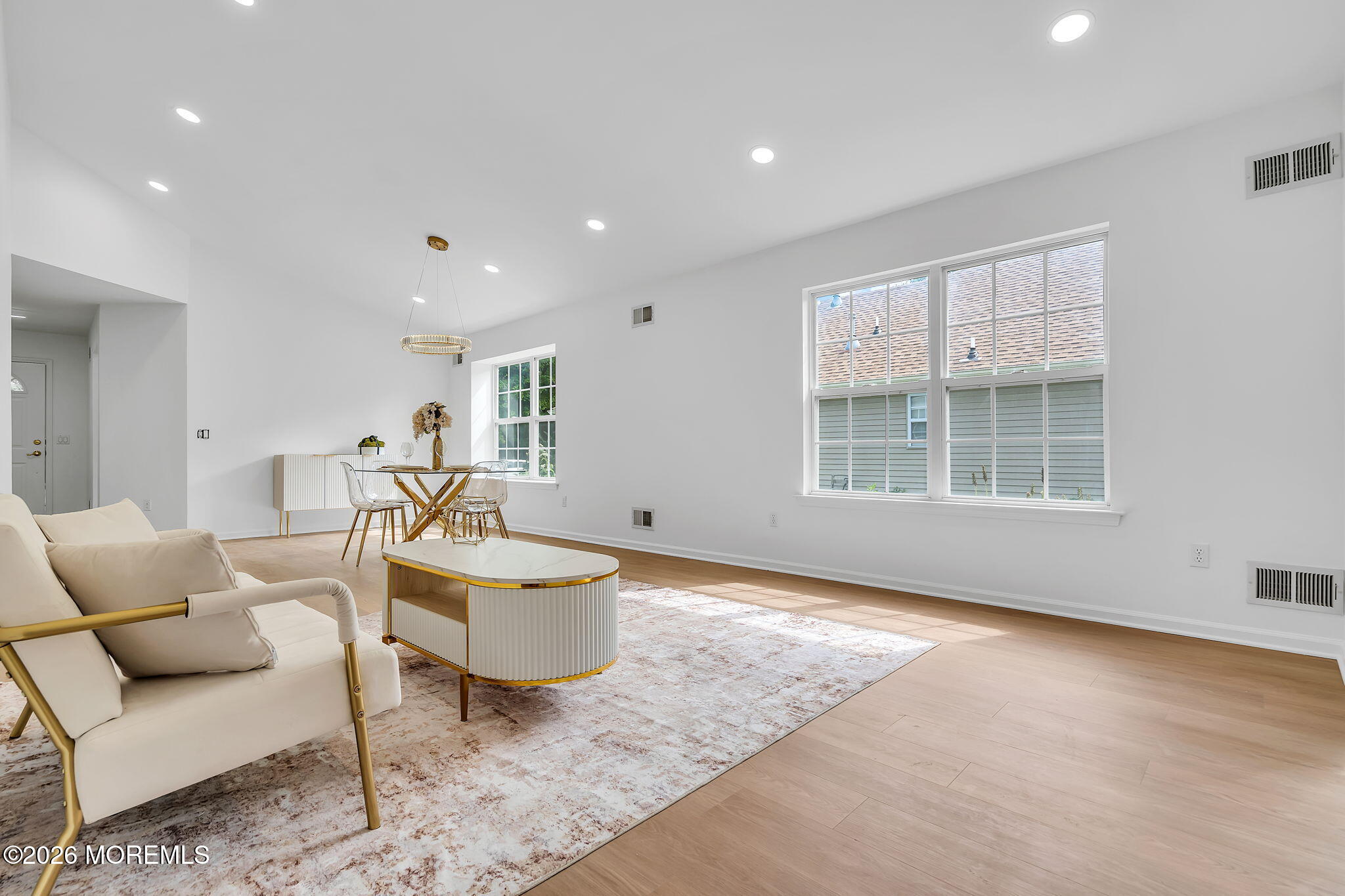 4 Oakmont Road Lakewood NJ 08701