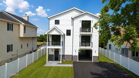 109 Seabreeze Avenue North Middletown NJ 07748